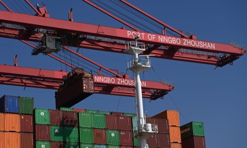 港媒：中國像變形金剛，變招拆招終逆襲（環(huán)球時(shí)報(bào)）