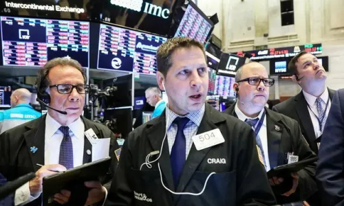 一周下跌3.3%！黃金價(jià)格創(chuàng)去年12月初以來最大單周跌幅（環(huán)球時(shí)報(bào)）