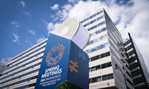 IMF稱(chēng)中國(guó)等亞洲新興經(jīng)濟(jì)體仍是全球經(jīng)濟(jì)主要引擎（證券時(shí)報(bào)）