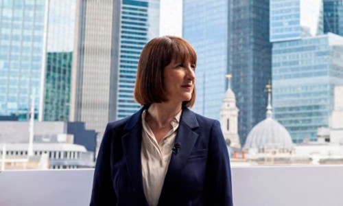 英媒披露報道多名金融高官將隨英財相訪華，“凸顯此訪對英國政府的重要性”（環(huán)球時報）