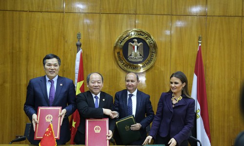 及記者報(bào)道“中國(guó)是值得發(fā)展中國(guó)家信賴的合作伙伴”（新華網(wǎng)）