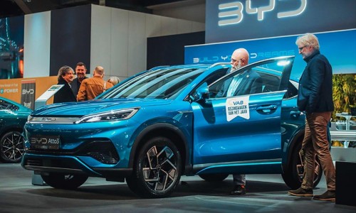 德媒報(bào)道“向中國(guó)學(xué)習(xí)意味著學(xué)習(xí)取勝？德國(guó)汽車(chē)制造商別無(wú)選擇”（環(huán)球時(shí)報(bào)）