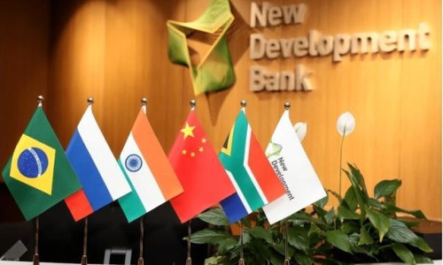 印尼媒體報道“中國引領(lǐng)金磚國家增長”（環(huán)球時報）